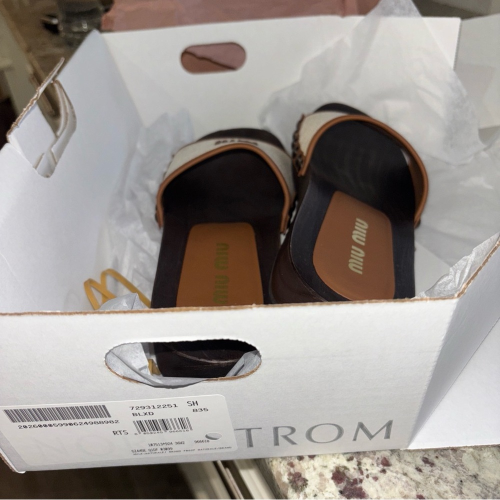 Miu Miu Logo Canvas & Leather Trim Clogs 30 MM Slides Sandals Italy 36 US 6 New - Picture 7 of 7
